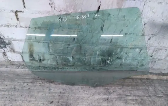 Peugeot 508 Rear door window glass
