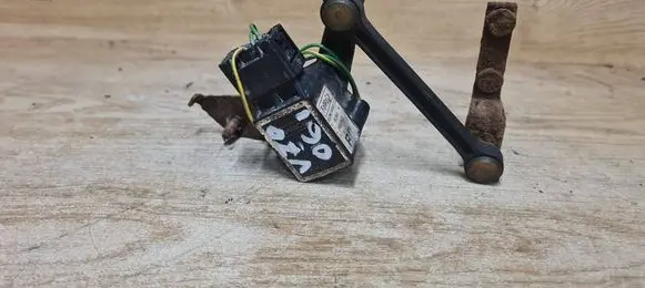 Headlight/headlamp level sensor