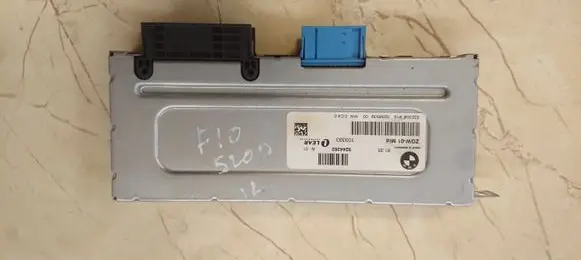 BMW 5 F10 F11 Gateway control module 9244262 61359244262