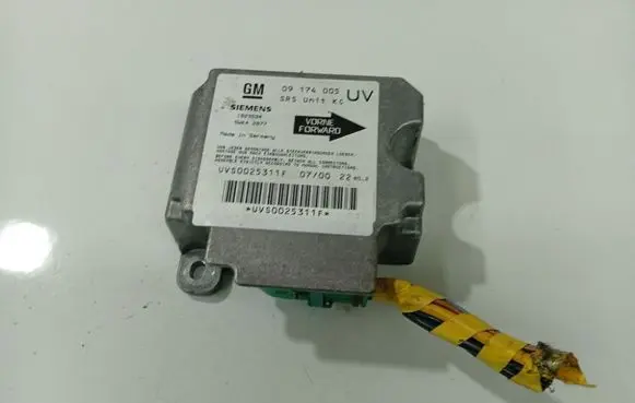 Opel Zafira A Airbag control unit/module 09174005