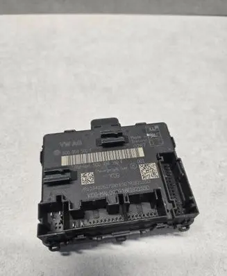 Volkswagen Golf VII Door control unit/module 5Q0959592E 5Q0959592F