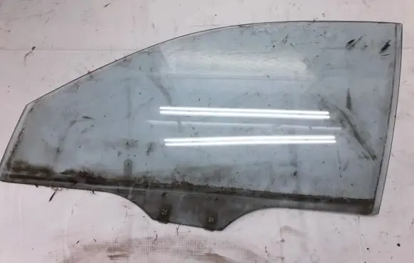 KIA Rio Front door window glass four-door