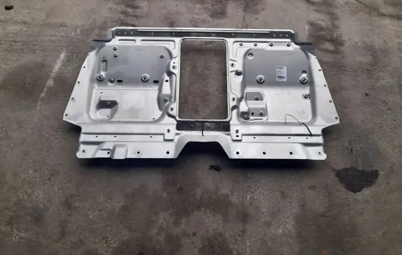 Audi A8 S8 D4 4H Trunk separation 4H0813501F