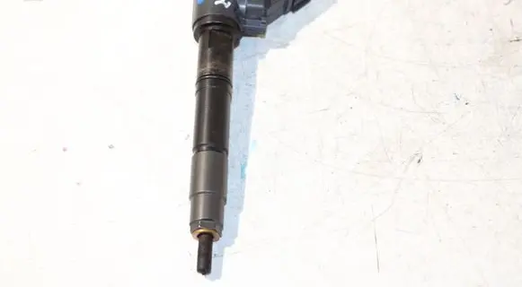 Volvo S90, V90 Fuel injector 31336878