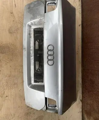 Audi A4 S4 B7 8E 8H Tailgate/trunk/boot lid