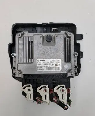 Peugeot 208 Engine control unit/module 9805947580 9666729680 0281019820