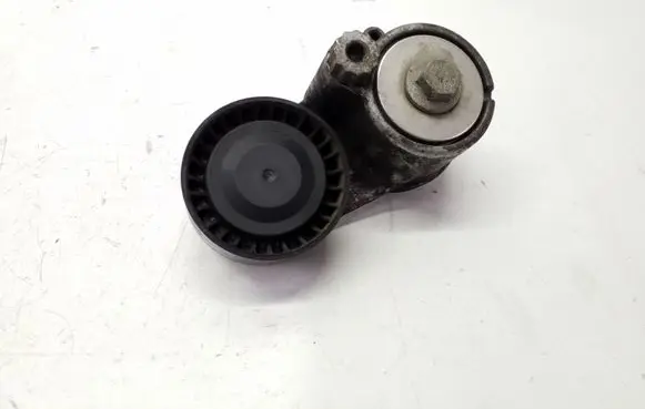 Opel Astra K Alternator belt tensioner 55570067