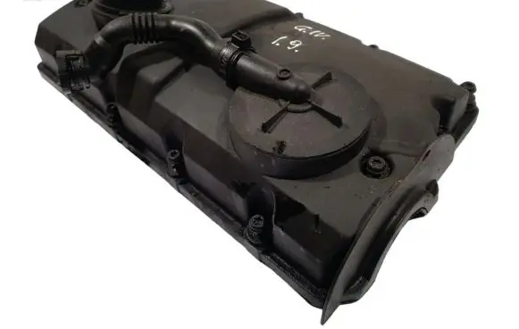 Volkswagen Bora Rocker cam cover 038103475K 038103475L