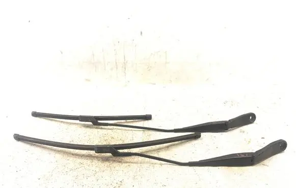 Ford Mondeo MK IV Front wiper blade arm