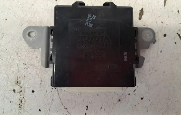 Toyota Prius (XW20) Keyless (KESSY) go control unit/module 8999047023