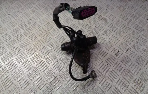 Nissan Note (E12) Electric auxiliary coolant/water pump