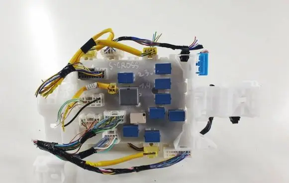Suzuki SX4 S-Cross Fuse box set