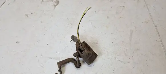 Headlight/headlamp level sensor