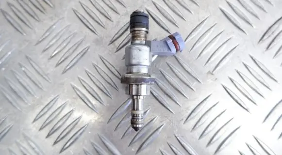 Lexus GS 300 350 430 450H Fuel injector 2325031030