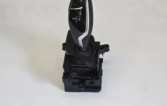 BMW 5 G30 G31 G38 Gear selector 945875102