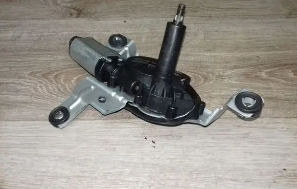 Volvo XC90 Rear window wiper mechanism 8638163