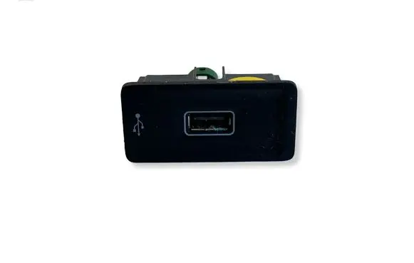 Volkswagen Touareg III USB socket connector 760035222