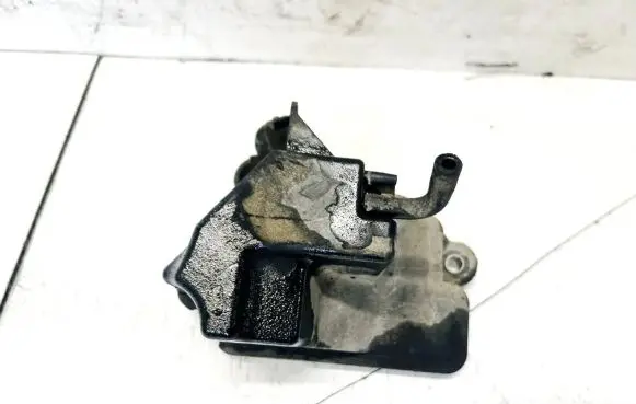 Vacuum air tank