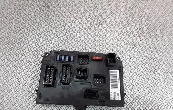 Peugeot 407 Fuse module 9656148080