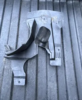 Front underbody cover/under tray