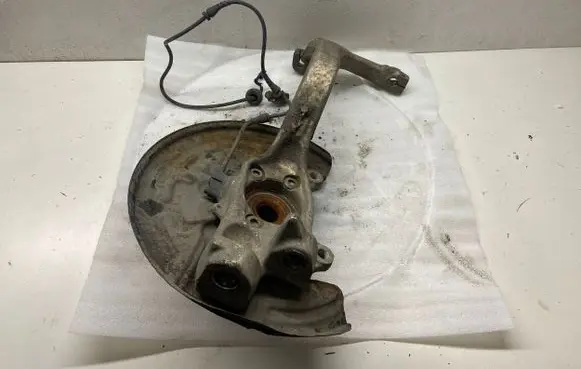 Audi A4 S4 B7 8E 8H Front wheel hub spindle knuckle 8e0407242d