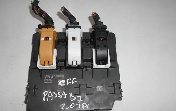 Volkswagen PASSAT B7 Comfort/convenience module 3AA937087