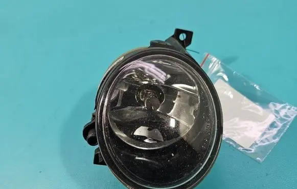 Volkswagen Tiguan Front fog light 1T0941700C IMPRK1580603