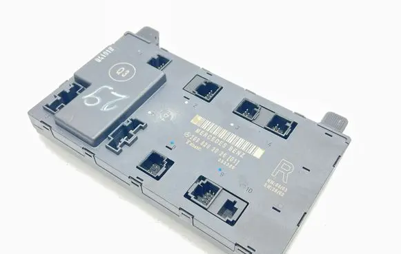 Mercedes-Benz CLK A209 C209 Door control unit/module 2098202026