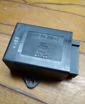 Ford Mondeo Mk III Light module LCM 3S7T170539AC