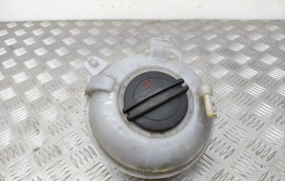 Skoda Octavia Mk3 (5E) Coolant expansion tank/reservoir 5Q0121407G