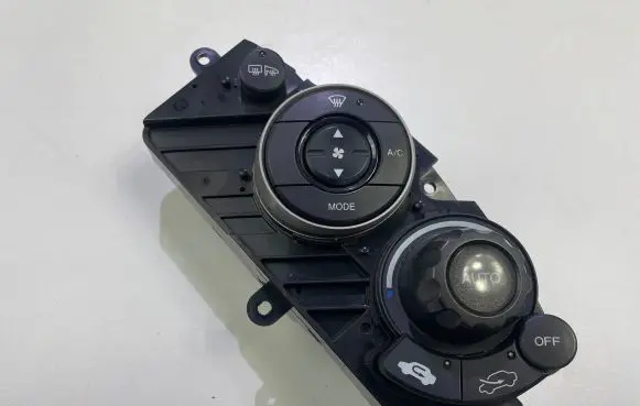 Honda Civic Climate control unit 79600SMJG4 SANWA2075 MN373100055