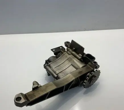 Mercedes-Benz E W212 Oil pump A6421802001 6421802001