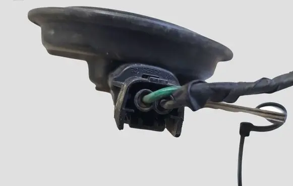 Hyundai Santa Fe Horn signal E428R000172