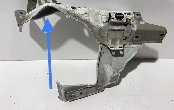 Opel Zafira B Headlight/headlamp mounting bracket 13145254