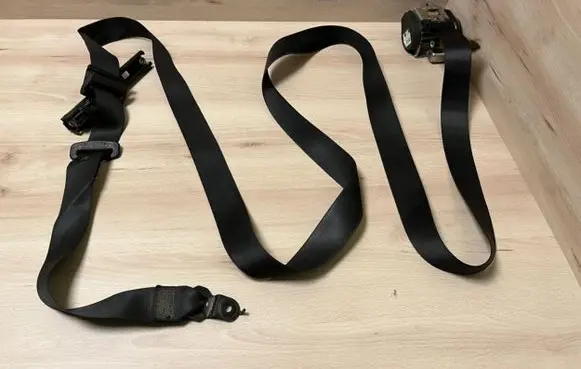 Mercedes-Benz Sprinter W906 Front seatbelt A2018680222 A9068600088