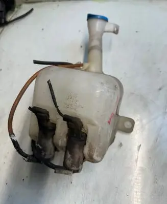 Honda Jazz Windshield washer fluid reservoir/tank 213