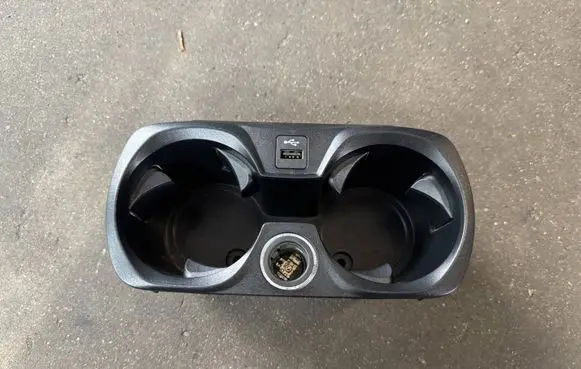 BMW 4 G22 G23 G24 G26 Cup holder 6809803
