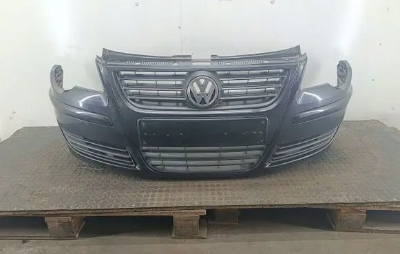 Volkswagen Polo IV 9N3 Front bumper 