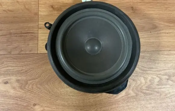 Audi A4 S4 B7 8E 8H Rear door speaker 8E0035411 5315125 4910403000