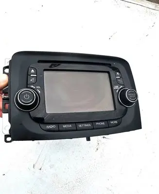 Radio/CD/DVD/GPS head unit