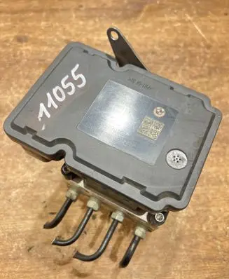 BMW 3 E90 E91 ABS Pump 6790146 6790147