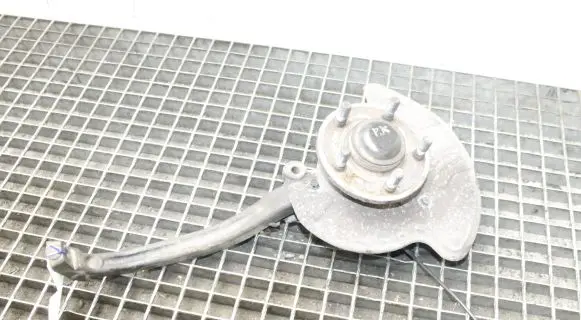 Chrysler 300 - 300C Front wheel hub