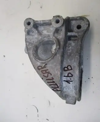 Nissan Pulsar Driveshaft support bearing bracket 
