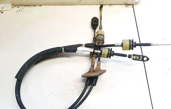 Suzuki SX4 Gear shift cable linkage 7d1179j00