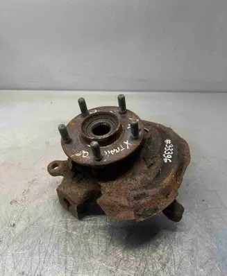 Nissan X-Trail T31 Front wheel hub spindle knuckle