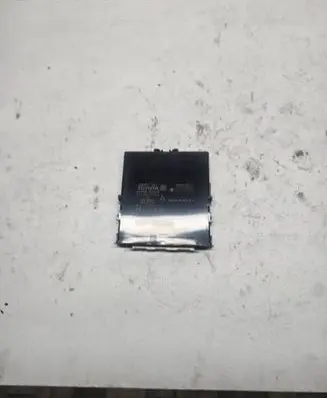 Toyota RAV 4 (XA40) Keyless (KESSY) go control unit/module 8999042090