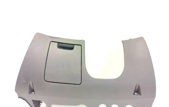 Dashboard lower bottom trim panel