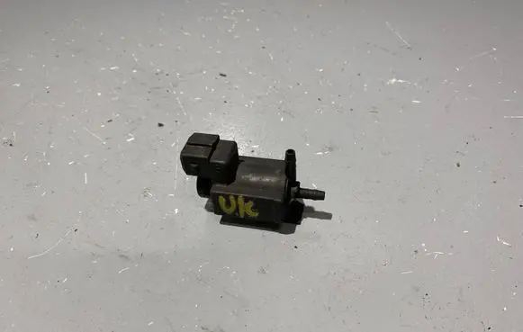 Volvo XC90 Turbo solenoid valve 30611668
