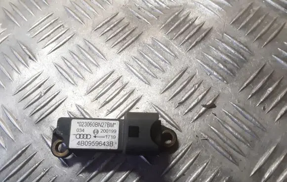 Audi A6 S6 C5 4B Airbag deployment crash/impact sensor 4B0959643B