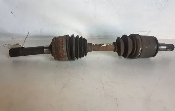 Mitsubishi Montero Front driveshaft